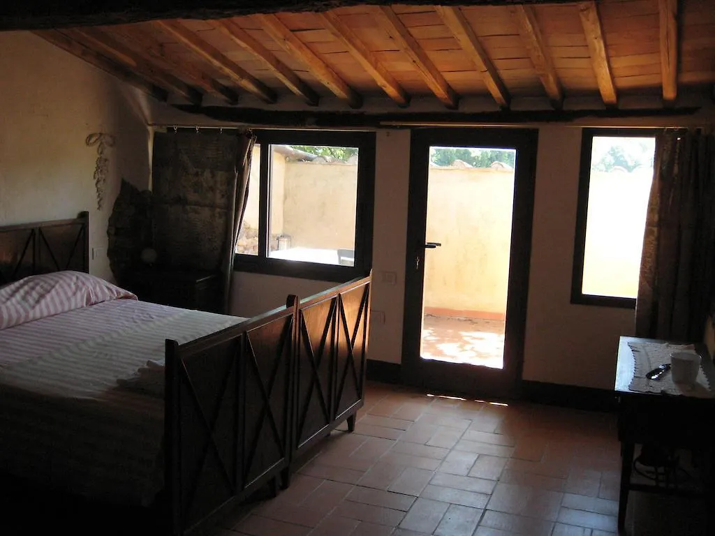 Country house Agriturismo Il Casalino Guest House Pari
