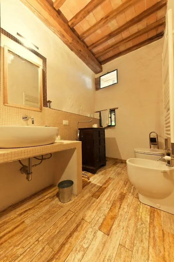 Agriturismo Il Casalino Guest House Pari 0*,