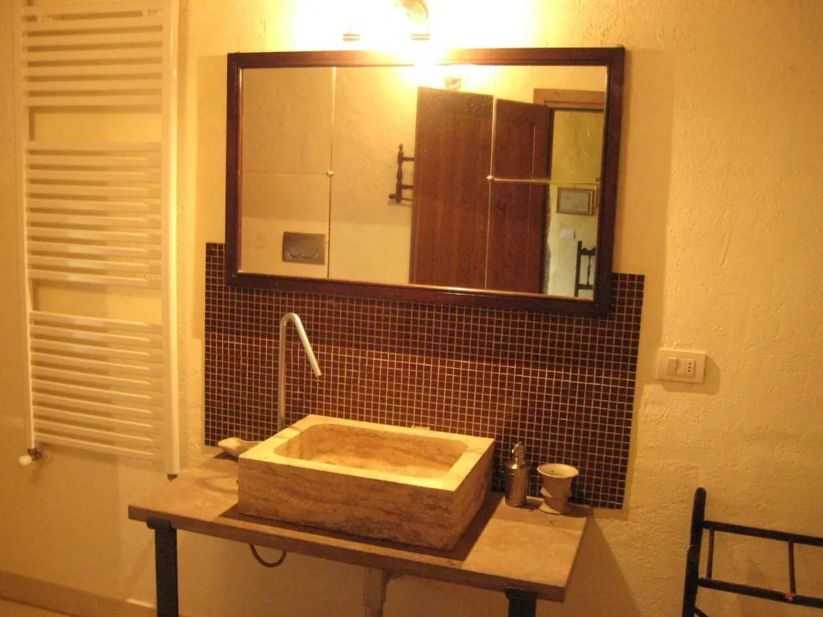 Country house Agriturismo Il Casalino Guest House Pari