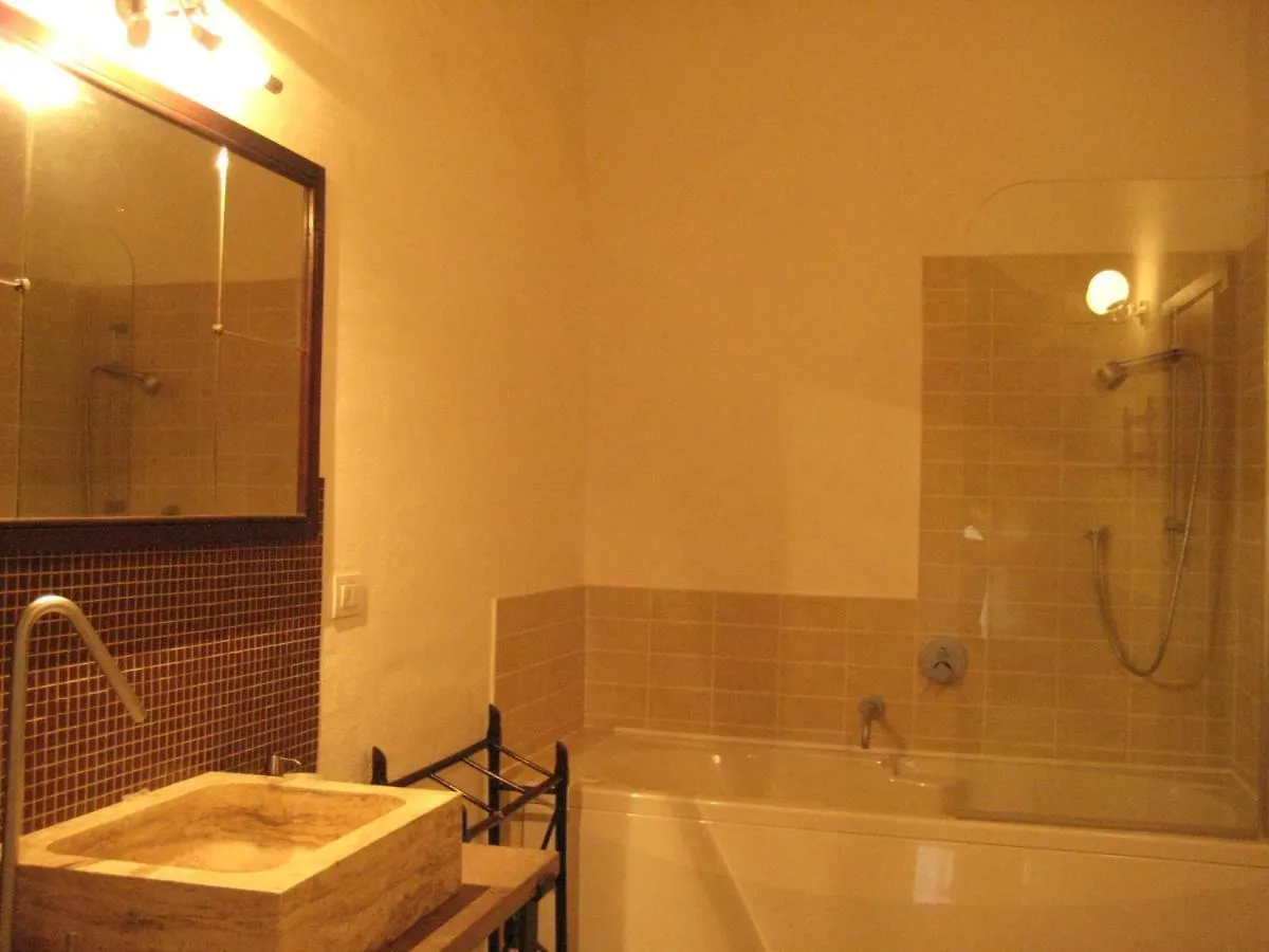 Country house Agriturismo Il Casalino Guest House Pari Italy