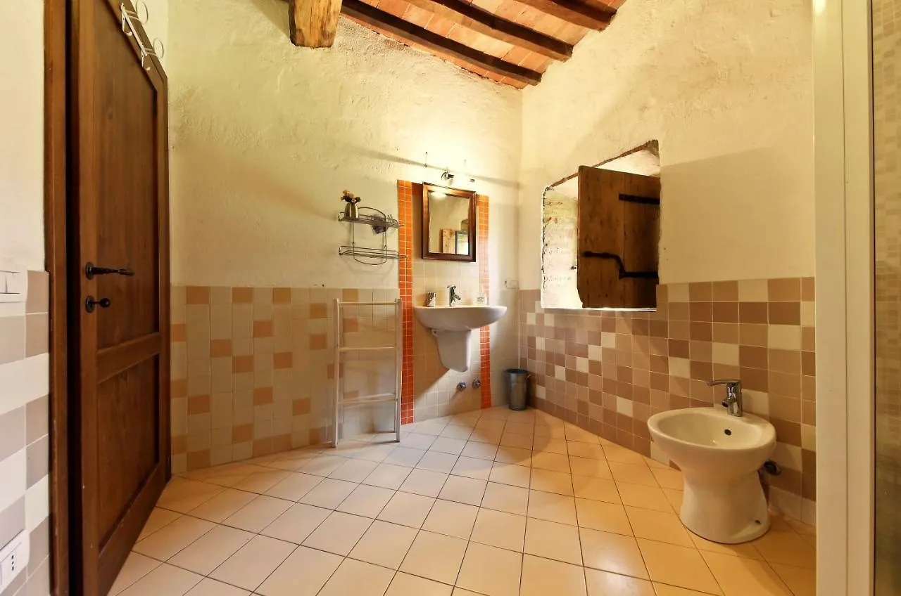 Agriturismo Il Casalino Guest House Pari 0*,  Italy